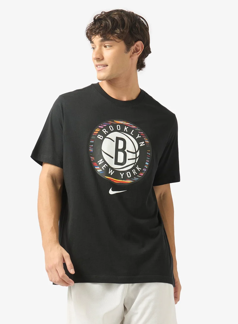 Nba Brooklyn Nets Courtside Logo Short Sleeve T-Shirt