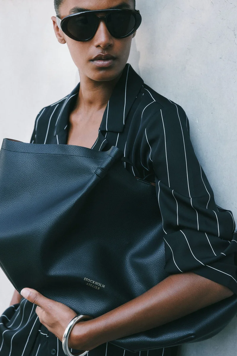 H&M Shopper with pouch