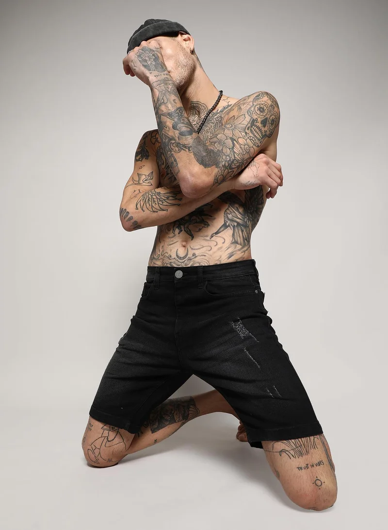 Campus Sutra Men's Black Distressed Denim Shorts For Casual Wear | Dark-Wash | Regular Fit | Button Closure | Denim Shorts Crafted With Comfort Fit For Everyday Wear