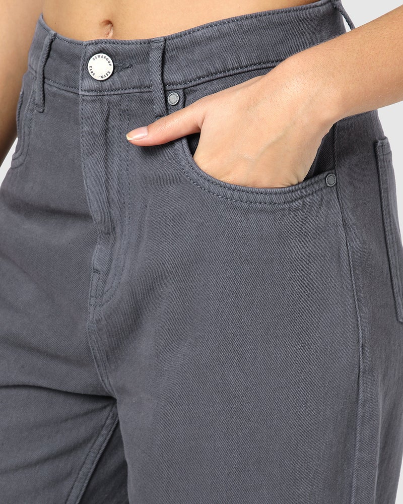 bewakoof Women's Grey Straight Fit Jeans - Image 5