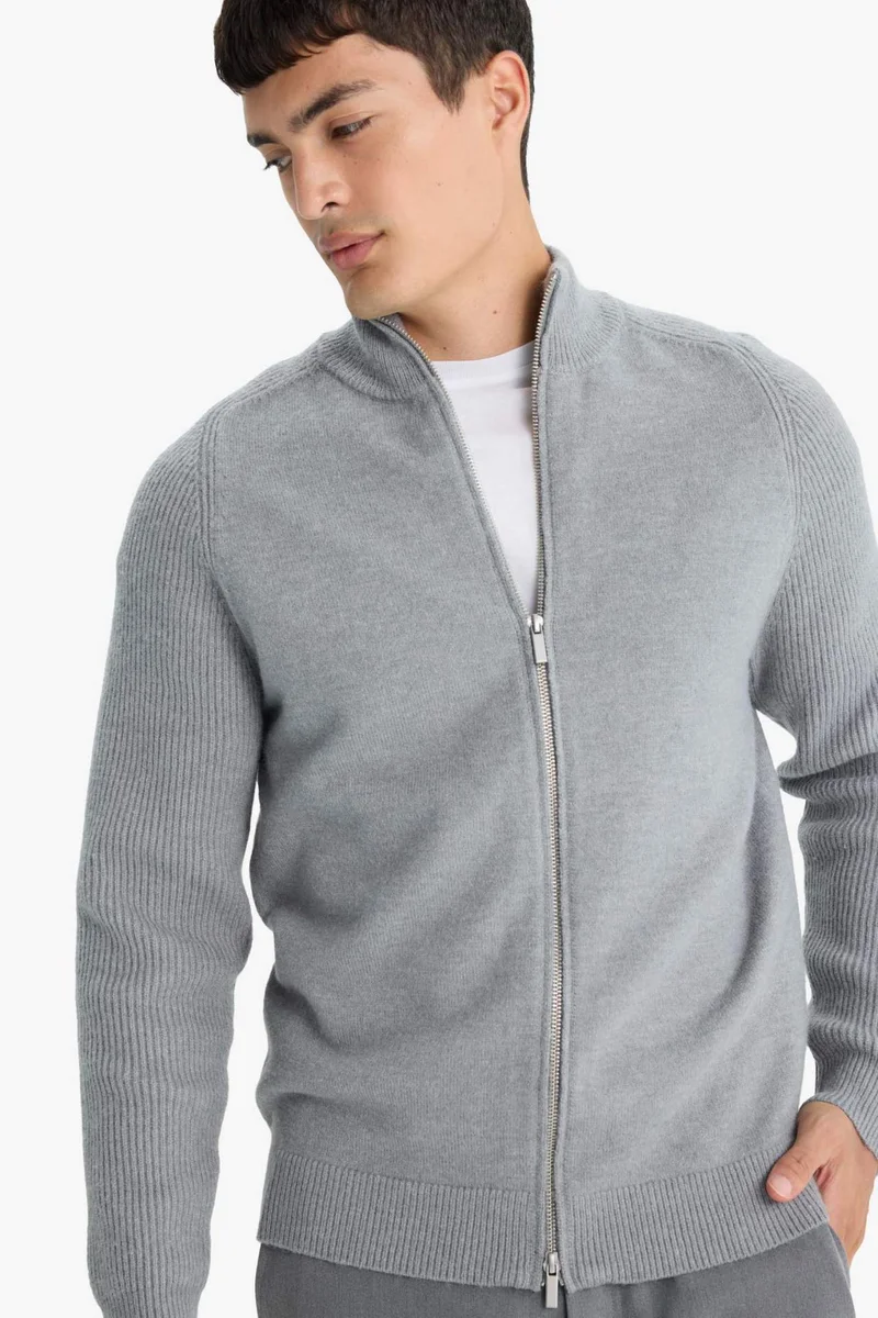 ديفاكتو Standard Fit Half Turtleneck Knitwear Cardigan
