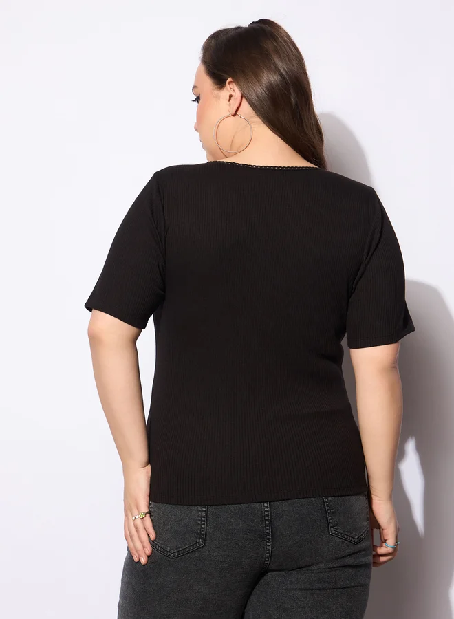 SASSAFRAS Plus Size V-Neck Buttoned Short Sleeve Top