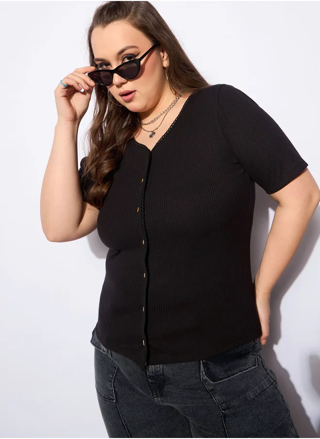 ساسافراس Plus Size V-Neck Buttoned Short Sleeve Top