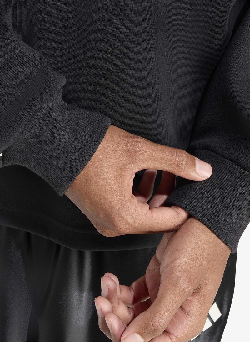 اديداس سترة بشعار الملعب - Image 4