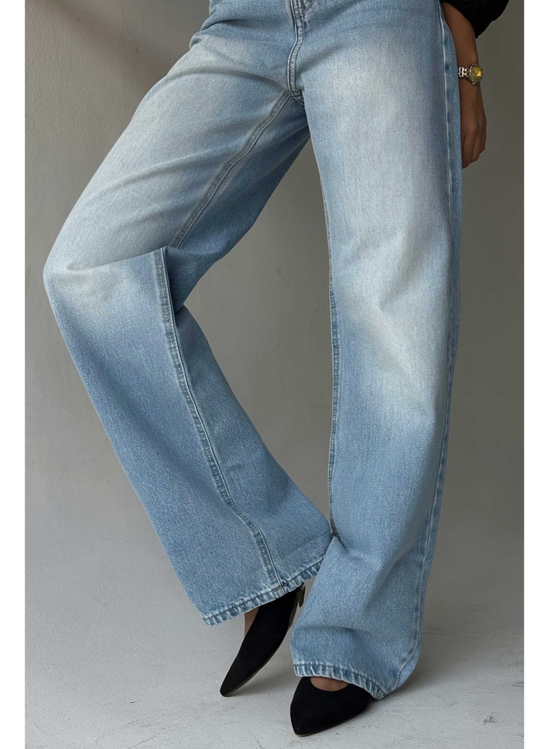 CIZARO Wide-Leg - High-Waist Light Vintage Blue Jeans  - Image 5
