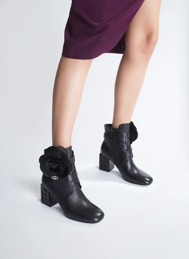 ليو جو بوت جلدي بكعب للكاحل بتفاصيل زهور