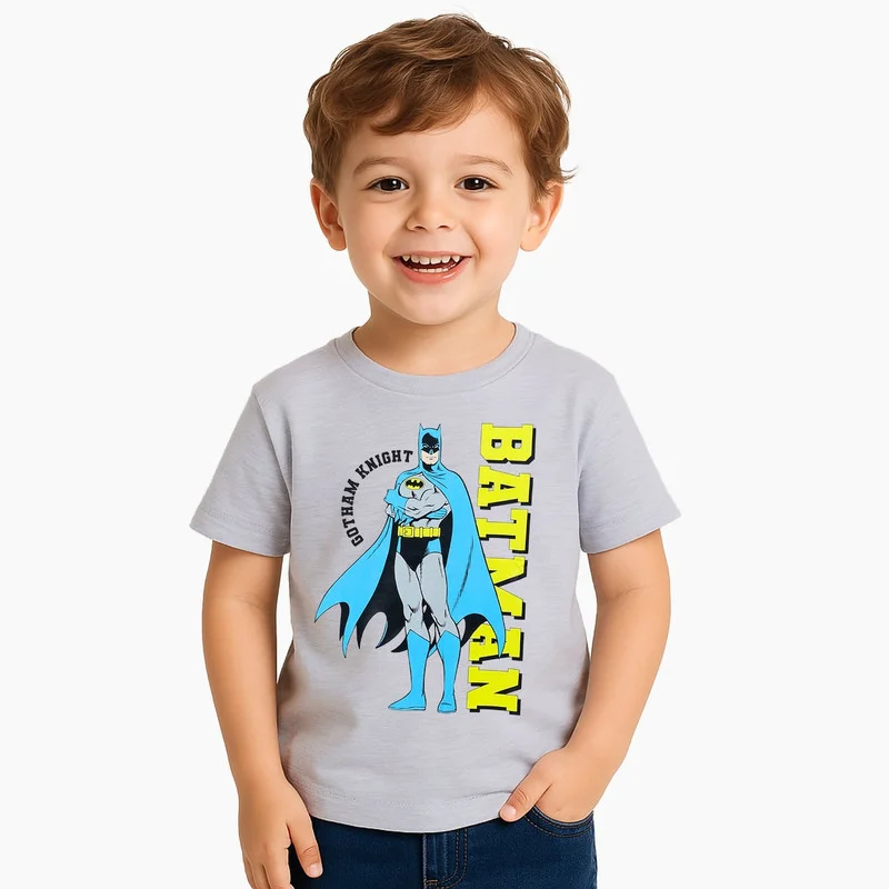 وارنر بروس. Warner Bros. Batman Kids Boy's Short Sleeve T-Shirt