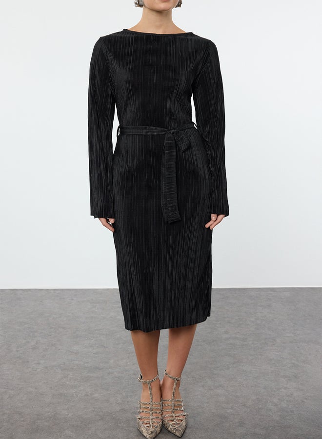 trendyol Black Premium Pleated Fabric Flare Sleeve Detailed A-Line Midi Knitted Dress - Image 3