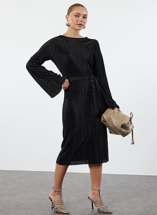 trendyol Black Premium Pleated Fabric Flare Sleeve Detailed A-Line Midi Knitted Dress - Image 1