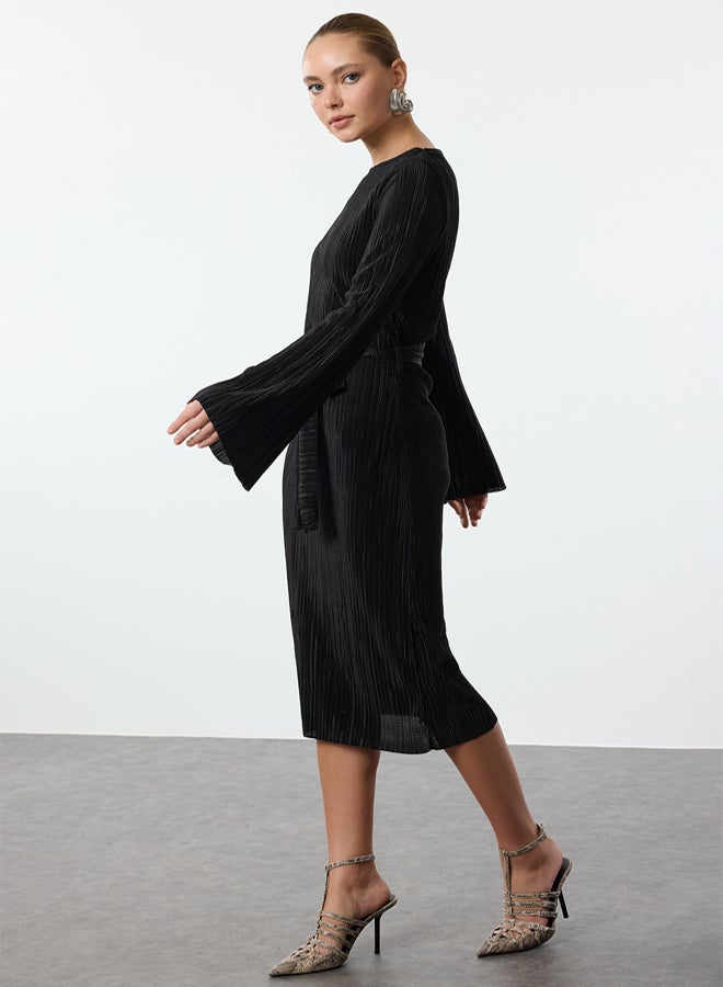 trendyol Black Premium Pleated Fabric Flare Sleeve Detailed A-Line Midi Knitted Dress - Image 2