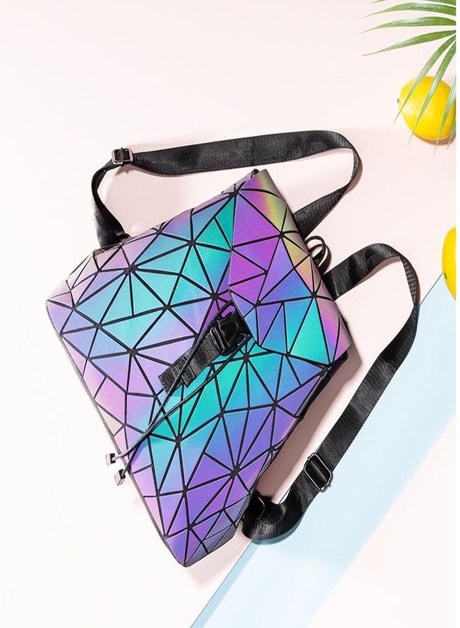 TRADY حقيبة ظهر TRADY الهندسية المضيئة للنساء - حقيبة سفر عاكسة ثلاثية الأبعاد مع أحزمة قابلة للتعديل، حقيبة كتف أنيقة وعملية للمدرسة والجامعة والاستخدام اليومي - Image 3