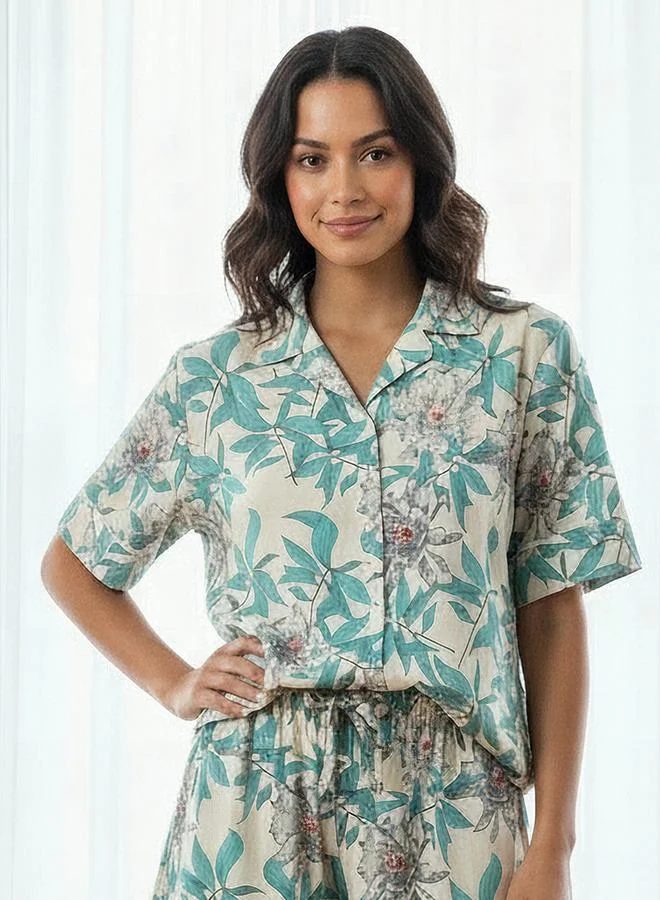 Aadaraya Aadaraya Shorts Set Button-Down Shirt & Shorts