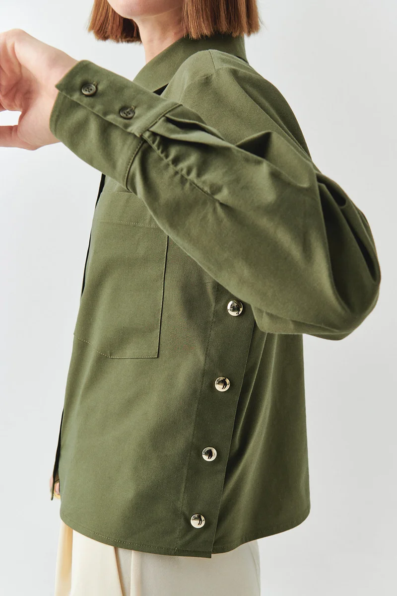 Exquise Long-sleeved, pocketed, snap-button detail regular khaki shirt