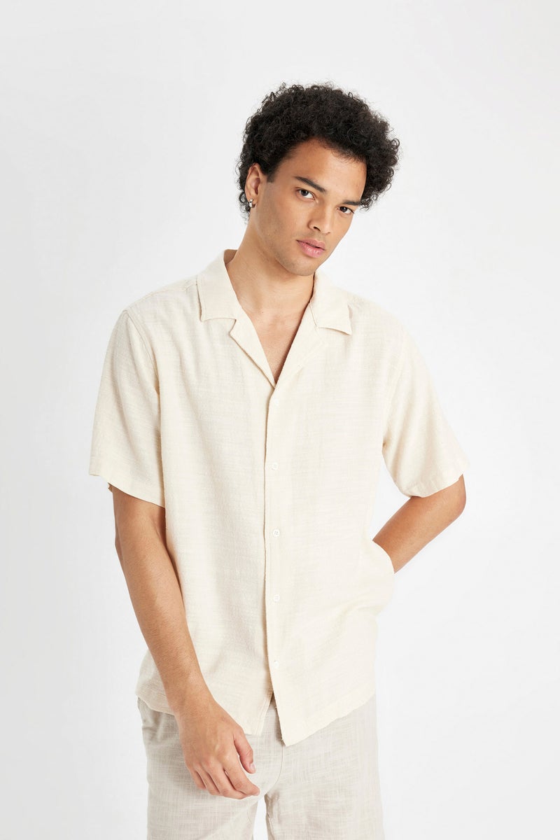 DeFacto Man Regular Fit Apache Collar Cotton Short Sleeve Shirt - Image 1