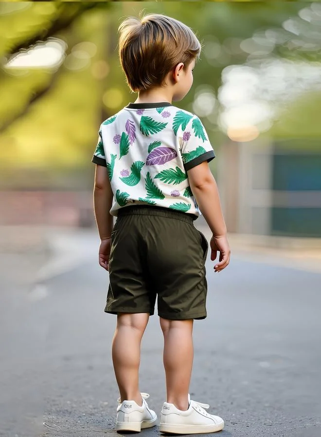 تايك تو مجموعة من شورت وتيشيرت بطبعة جرافيك