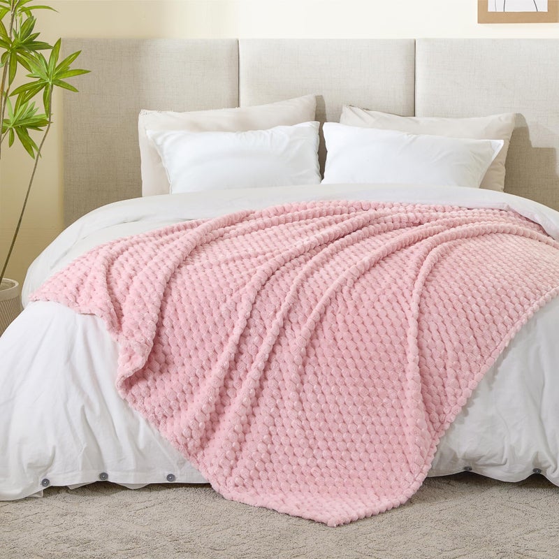 BEDELITE BEDELITE Fleece Blanket Twin Blanket for Bed Couch  3D Jacquard Decorative Pink Throw Blanket  Soft and Cozy Warm Plush Fuzzy Blanket All Seasons Suitable  60x80Inches  - Image 5