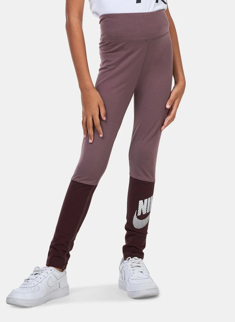 Nike Kids’ Sportswear Favourites Dance Leggings (Older Kids)