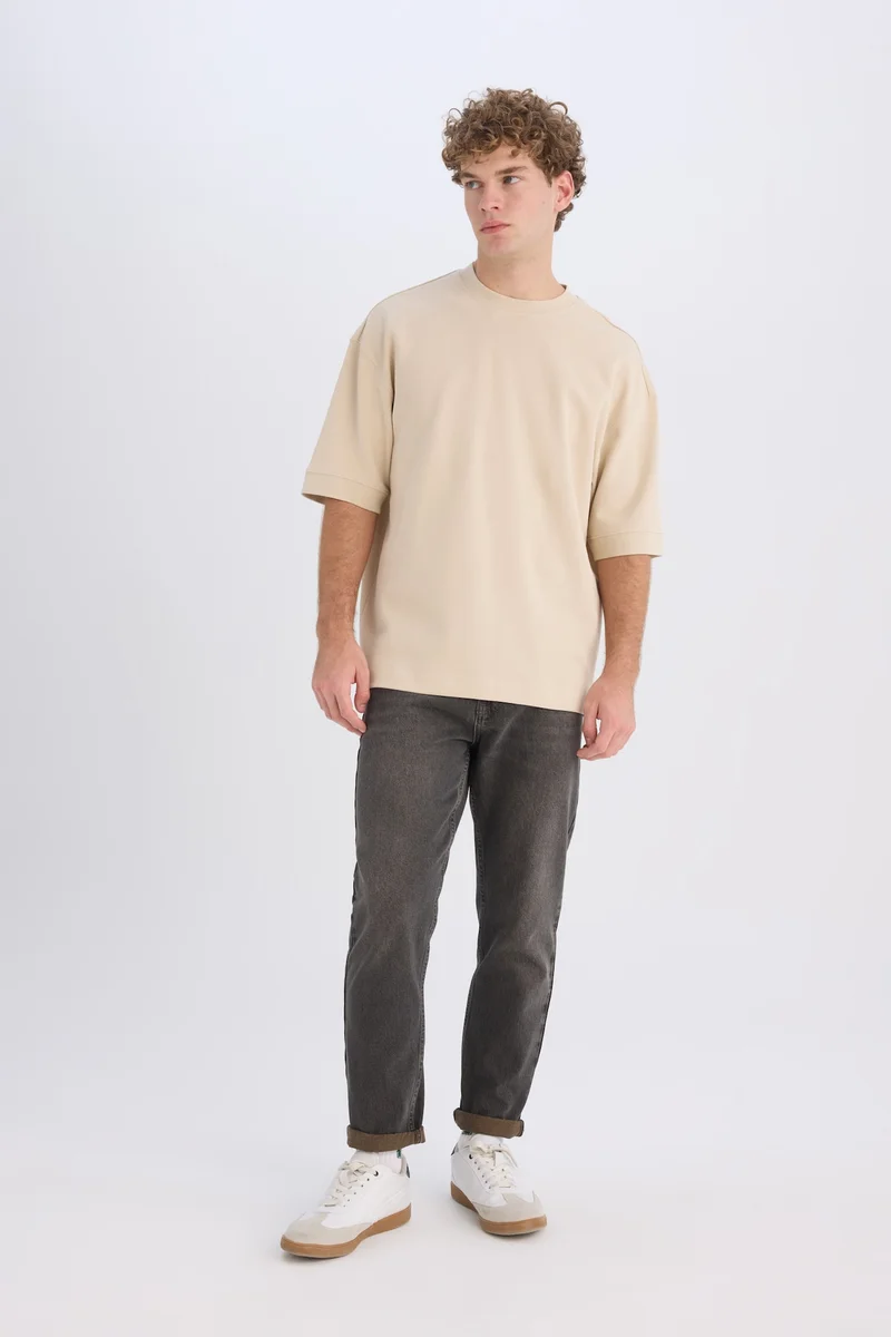ديفاكتو Loose Fit Crew Neck Short Sleeve Heavy Fabric T-Shirt