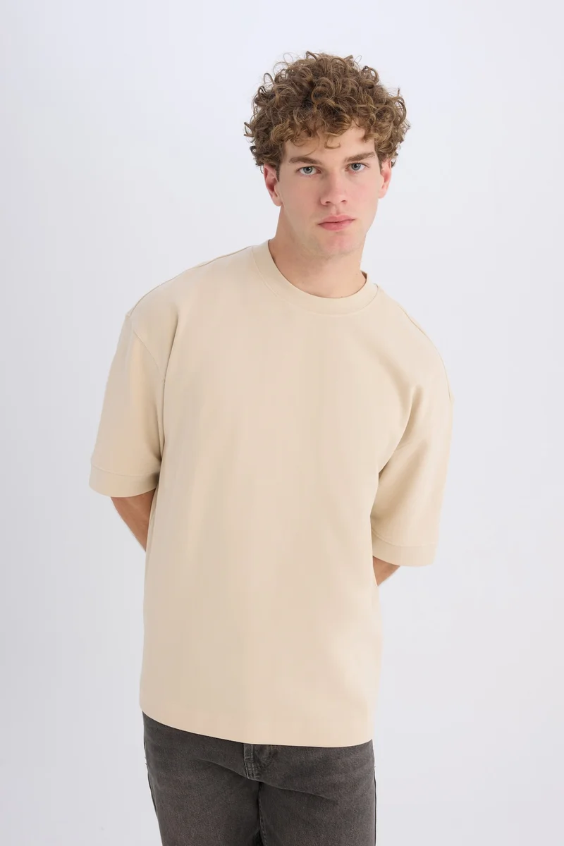 ديفاكتو Loose Fit Crew Neck Short Sleeve Heavy Fabric T-Shirt