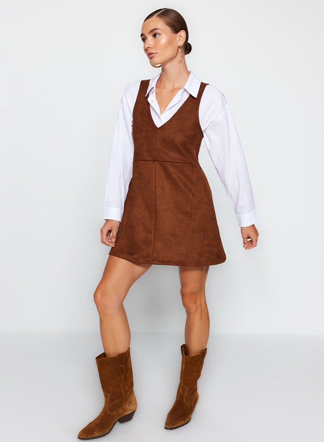 trendyol Brown V-Neck Gilet Suede Mini Knitted Dress TWOAW24EL00543 - Image 2