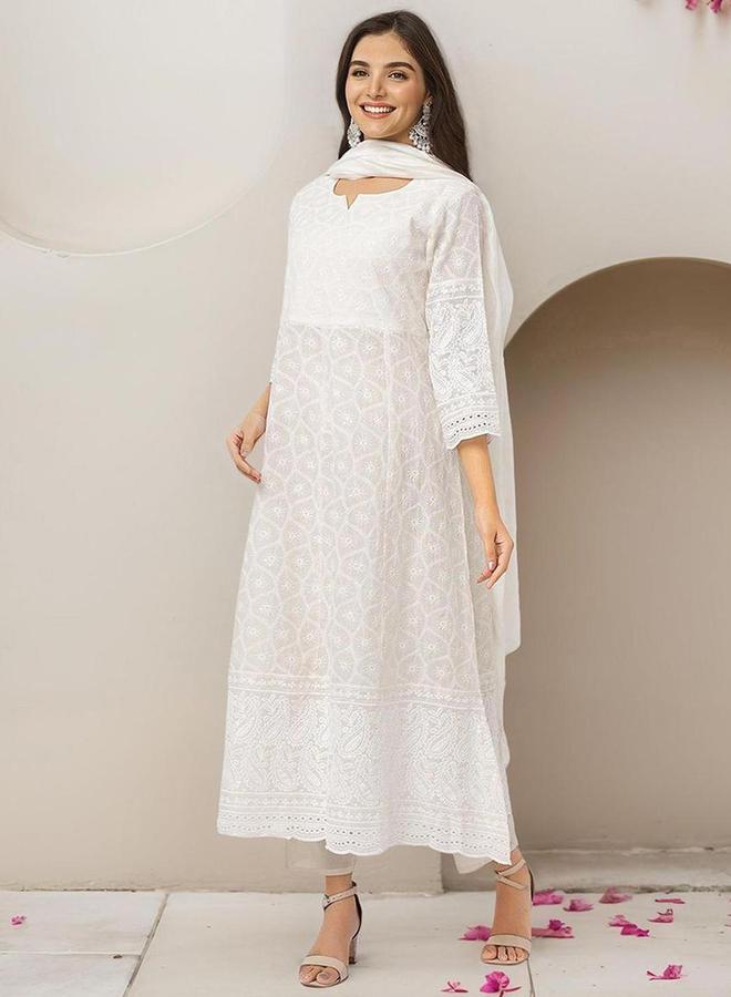 آي شين طقم كورتا وبنطال مع شال بلون أوف وايت بخامة القطن - Image 4