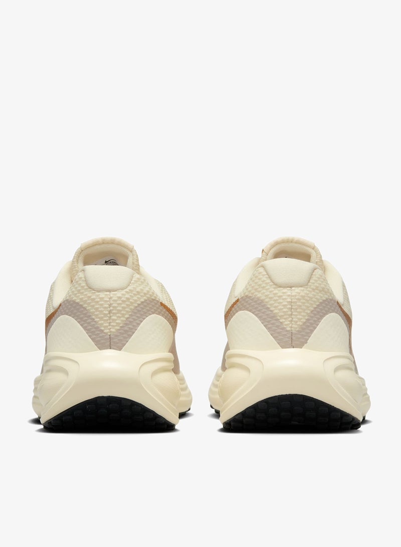 Nike Revolution 8 - Image 4