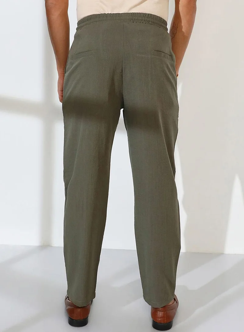 Campus Sutra Campus Sutra Men's Olive Green Straight-Fit Linen-Blend Trousers For Casual Wear | Mid-Rise | 2 Pockets | Drawstring Closure | Trousers Crafted With Comfort Fit For Everyday Wear