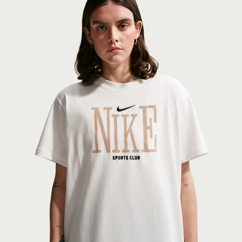 Nike Women's Sportswear Classic T-Shirt