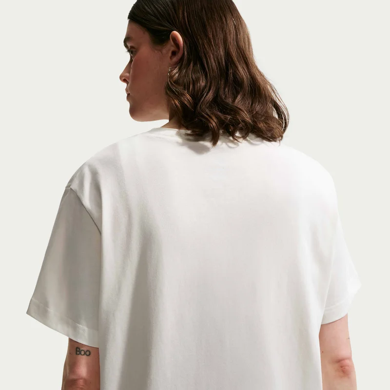 نايكي Women's Sportswear Classic T-Shirt