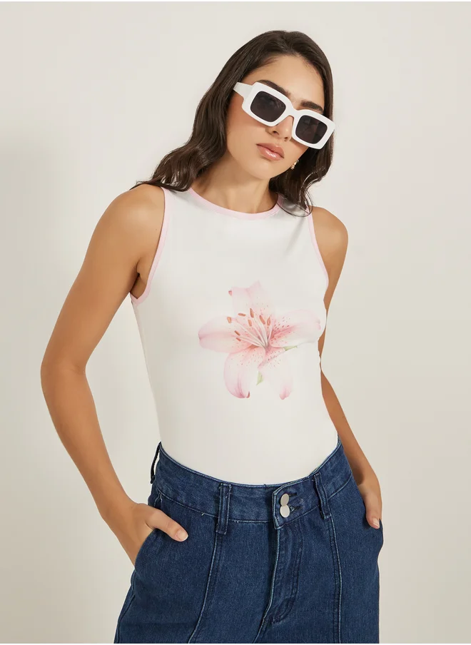 Styli Floral Print Round Neck Contrast Piping Sleeveless Tank
