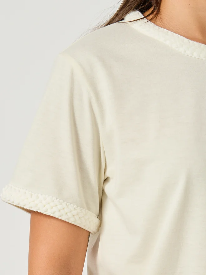 Styli Styli Lace Detail Short Sleeve Regular Fit T-Shirt