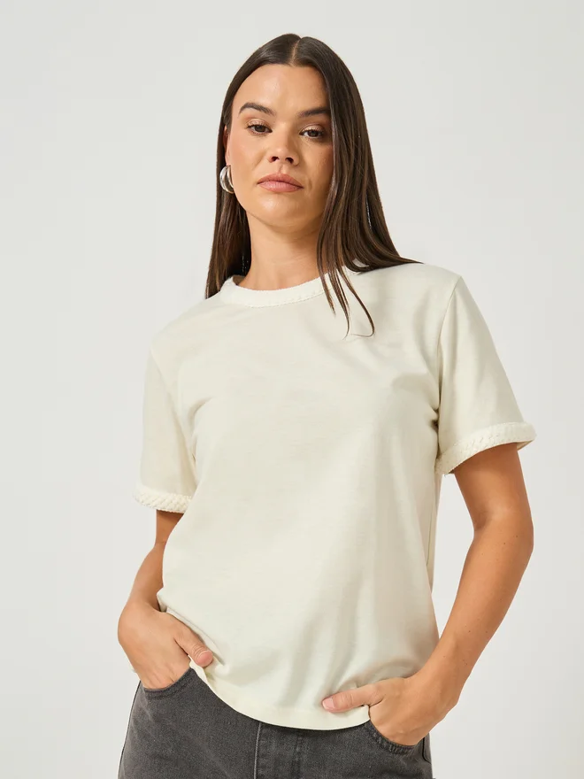 Styli Styli Lace Detail Short Sleeve Regular Fit T-Shirt