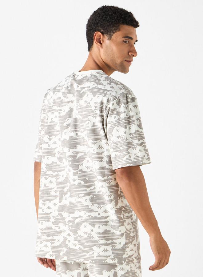 كابا تيشيرت بياقة ضيّقة وطبعات من كابا - Image 3