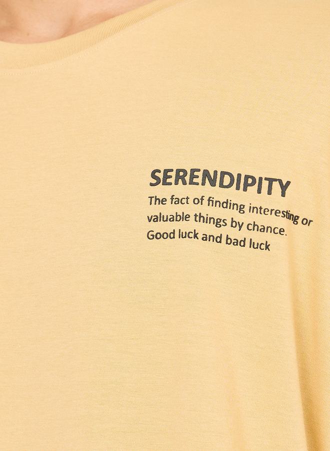 ستايلي تيشيرت كبير بطبعة شعار نصي عالي الدقة - Image 3