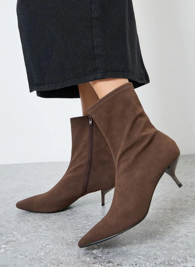 ستايلي حذاء بوت بطول الكاحل بمظهر جلد سويدي