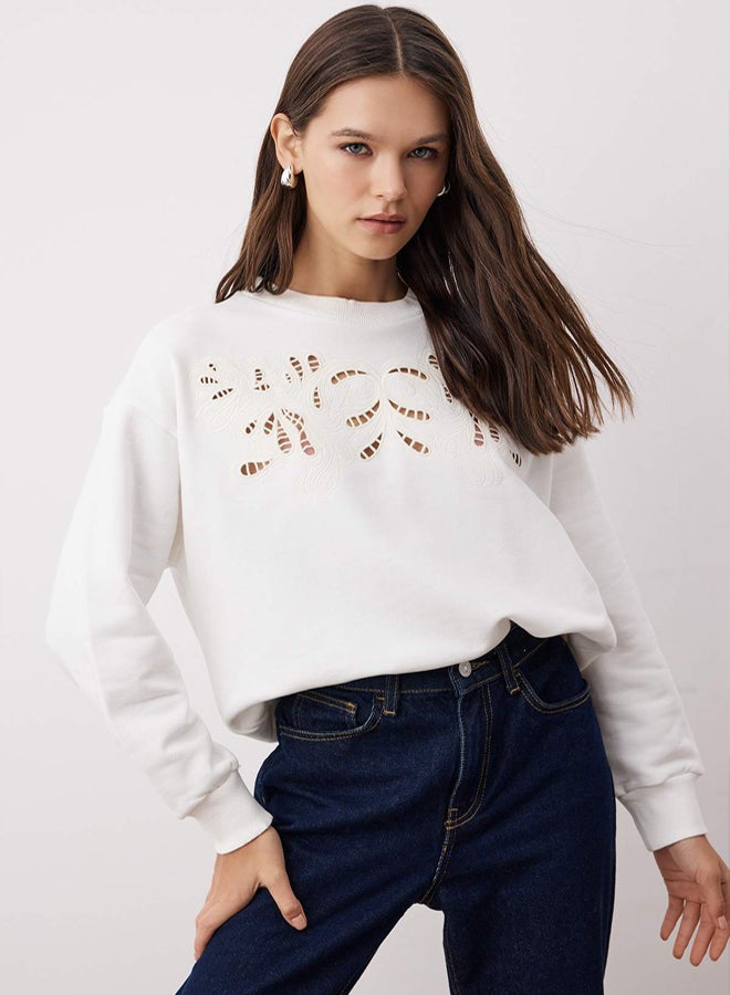 trendyol Ecru Embroidered Regular/Normal Fit Knitted Sweatshirt - Image 1