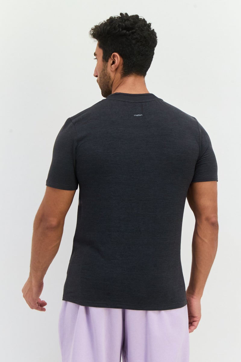 MOTION Men Sportswear Fit Short Sleeve Training T-Shirt, Charcoal - Image 3