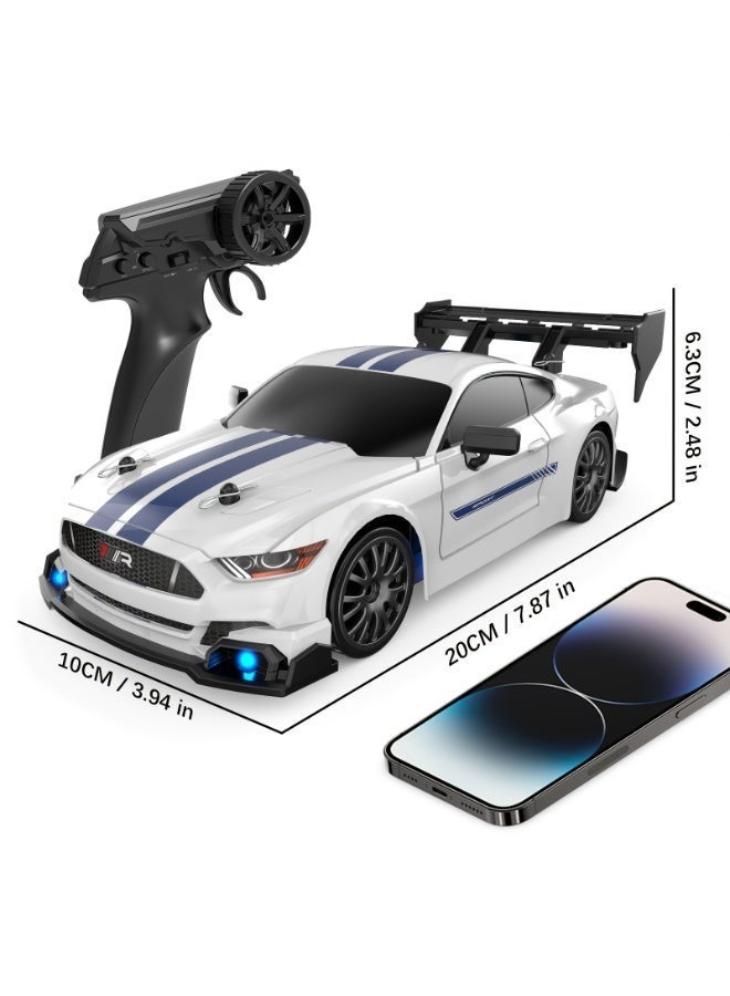 سيارة انجراف RC بمقياس 1:24 بنظام دفع رباعي، 2.4GHz بسرعة 20 كم/س، لعبة سباق مع أضواء LED وعجلات انجراف وحواجز طريق - Image 2