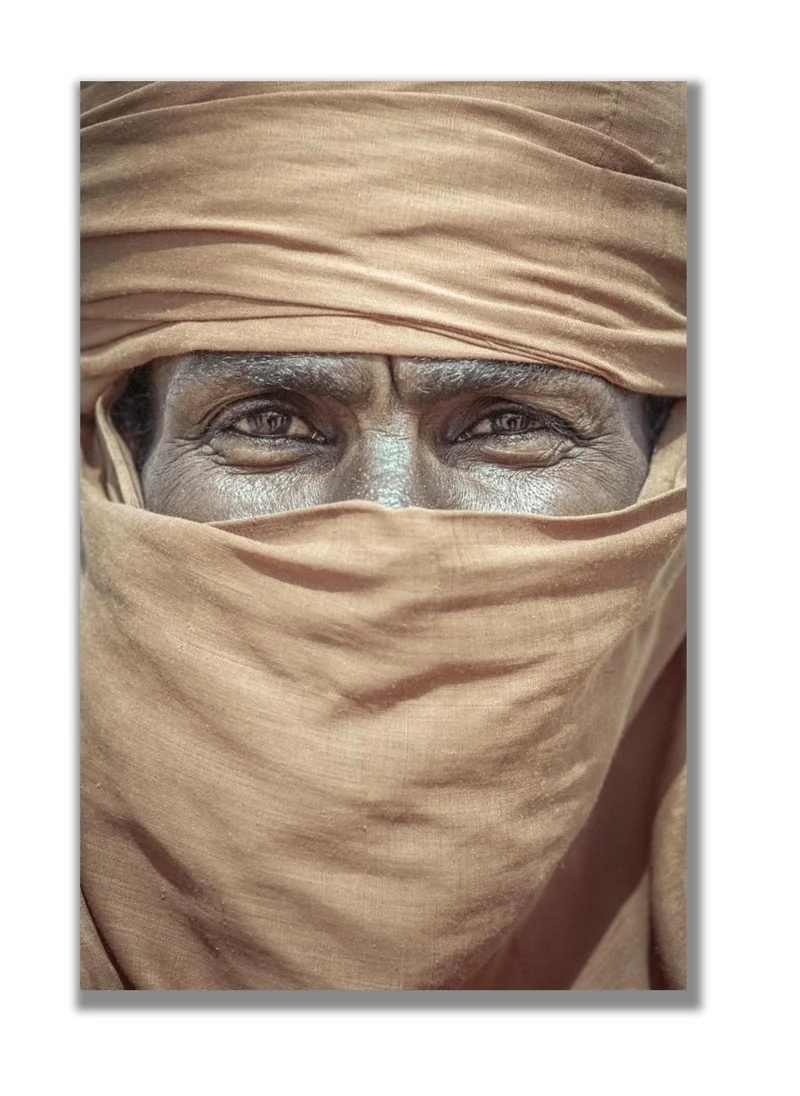 Drawdeck Portait of a man in the desert