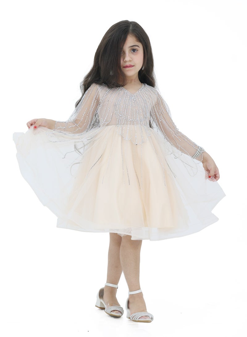 Modern Design A sophisticated beige girls' dress with an elegant embroidered veil and an elegant and attractive design suitable for special occasions. The dress is made of luxurious organza, which is a light and lo - Image 2