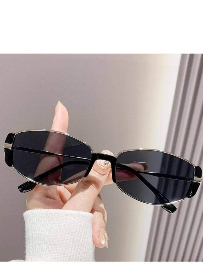 Stylish Vintage Women Sunglasses - Image 1