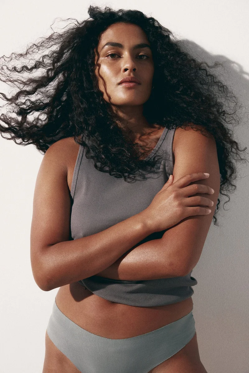 H&M 3-pack invisible hipster briefs