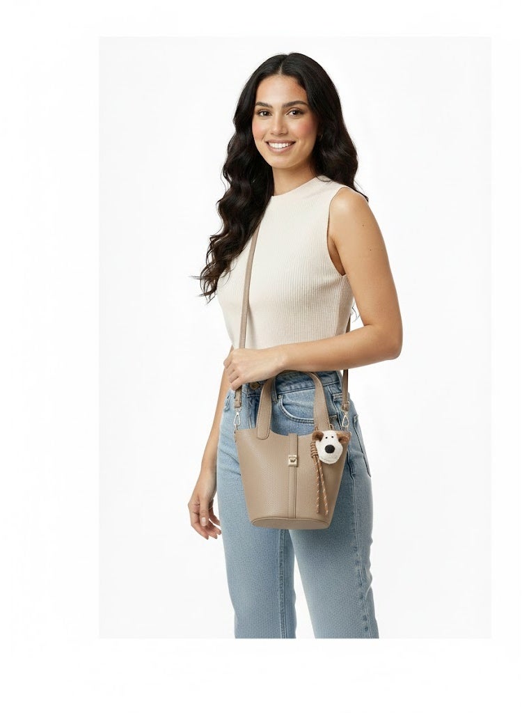 A practical and stylish women's bag – a modern handbag and shoulder bag – available in various colors - Image 1
