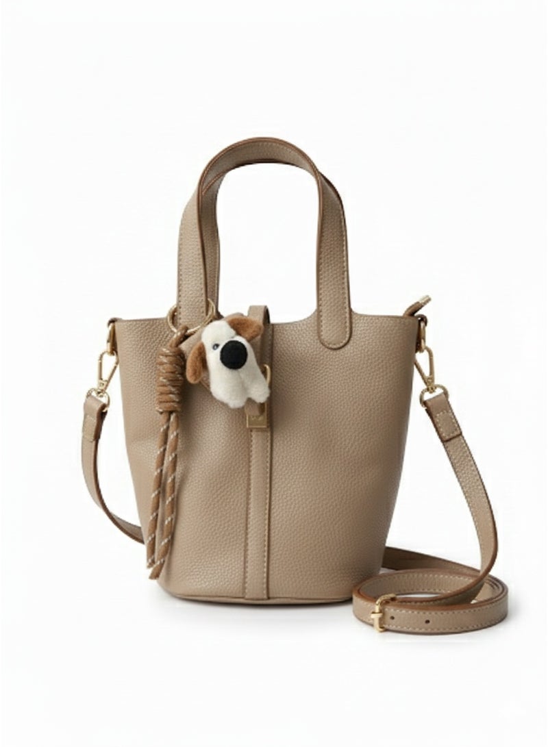 A practical and stylish women's bag – a modern handbag and shoulder bag – available in various colors - Image 4