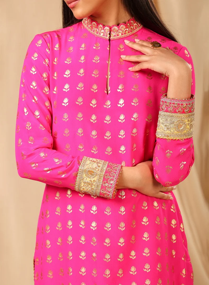 masaba Embroidered Side Slit Kurti