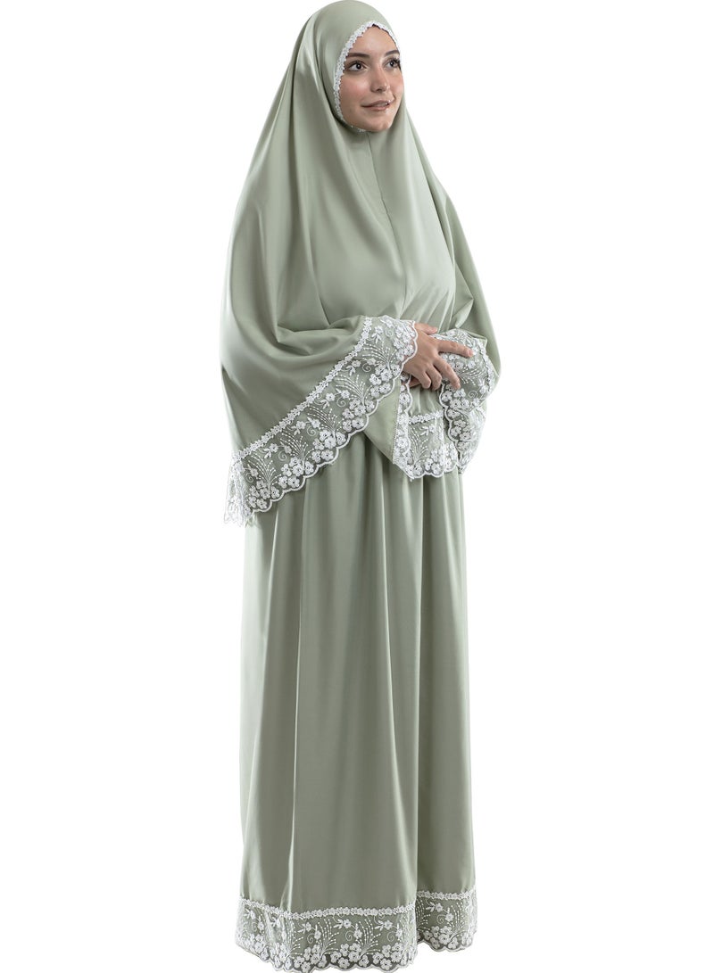 Urban rugs Islamic Prayer Wear from Urban Rugs - Image 2