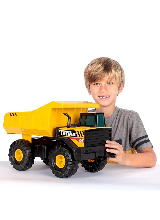 Steel Classics Mighty Dump Truck, Toy Truck, Real Steel Construction, Ages 3 And Up, Frustration Free Packaging (Ffp) , Yellow - pzsku/Z4C054401DCC71AB4395AZ/45/_/1724128580/0614023d-48f9-44eb-8857-a5aa0d2c0d71