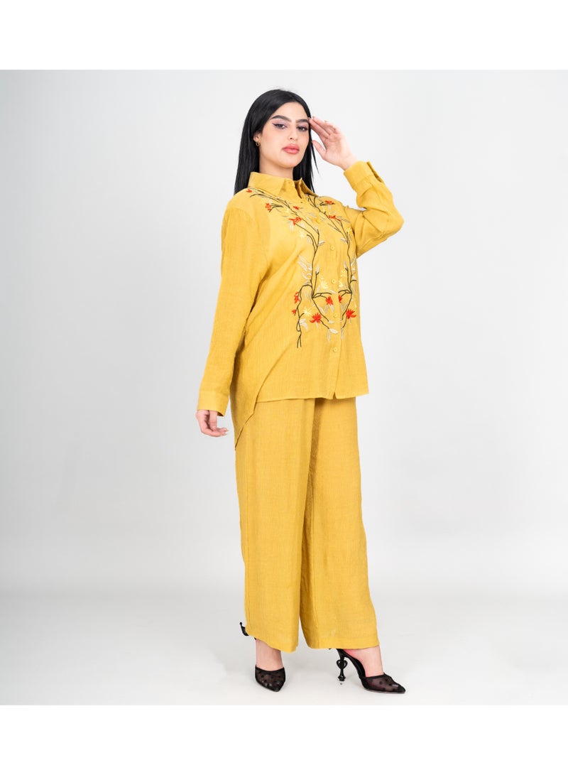 اكسا طقم عصري قطعتين قميص وبنطلون مطرز بأوراق ملونة أصفر - Image 3