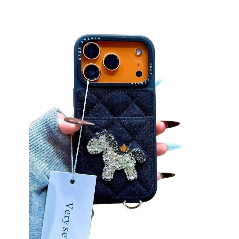 غطاء واقي بسيليكون لـ iPhone 15 / 15 Plus / 15 Pro / 15 Pro Max مع حامل بطاقات وحماية من السقوط مع مقاوم للصدمات مع نقشة حصان صغير باللون أسود من السيليكون - Layan Lure - Image 1