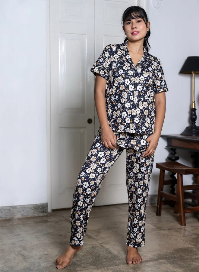 أدريا Aadaraya Pyjama Set Button-Down Shirt & Trousers